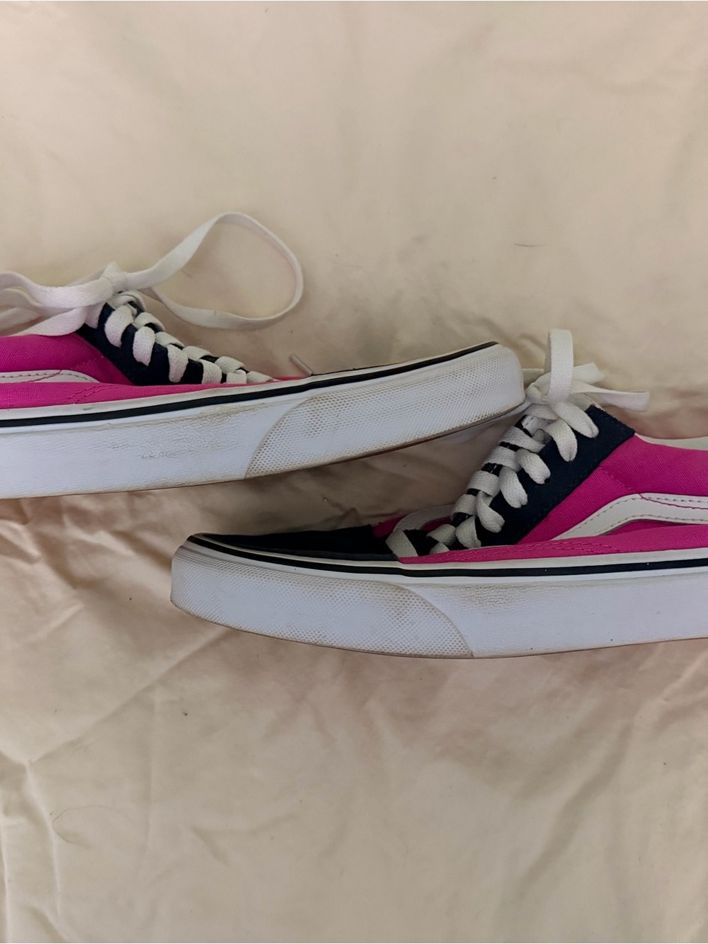 Vans Two Tone Ebony Rose Old Skool Low-Top Skate Sneakers - Picture 3 of 6